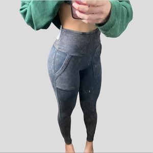 Aerie feel comfy leggings w/ pockets